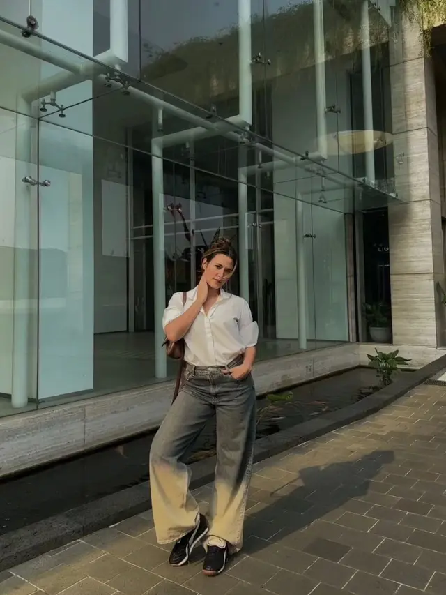 Kemeja Polos dengan Mom Jeans