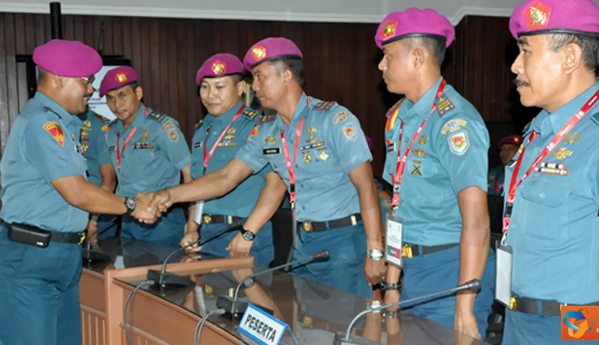 Citizen6, Sidoarjo: Dalam sambutannya, Komandan Pasmar-1 menyampaikan ucapan terimakasih dan penghargaan setinggi-tingginya kepada ICRC Indonesia yang telah bersedia bekerja sama dengan TNI AL. (Pengirim: Roby Eka Sanjaya).