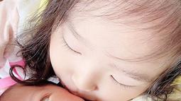 Kedua putri Ruben Onsu ini lahir pada tanggal yang sama yaitu 5 Juni. (Liputan6.com/IG/ruben_onsu)