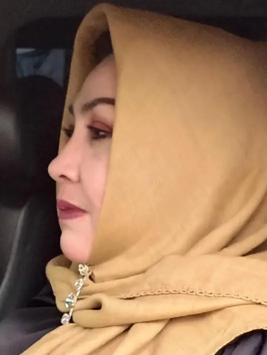 "Selamat jalan mama, "Masayu Puspita Diana Putri Binti Masagus Machmoed Bahaoedin". Al-Fatihah," imbuhnya.