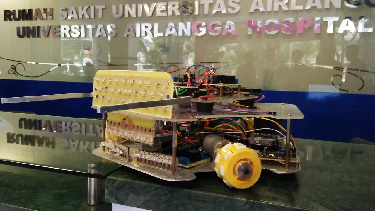 Mahasiswa Unair Kembangkan Robot Pembunuh Bakteri di Rumah Sakit