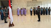 Panglima TNI Marsekal Hadi Tjahjanto Pimpin Acara Kenaikan Pangkat 33 Perwira Tinggi (Pati) TNI di Gedung Soedirman Mabes TNI, Cilangkap, Jakarta Timur, Kamis 2 Mei 2019. (Foto: Puspen Mabes TNI)