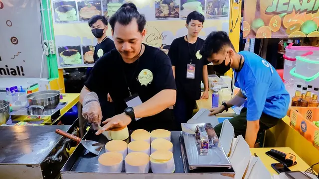 Pasar Senggol di Summarecon Mall Bekasi