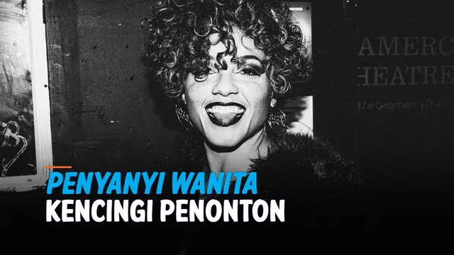 VIDEO: Sophia Urista, Penyanyi Rock Wanita yang Kencingi Penonton Saat Manggung