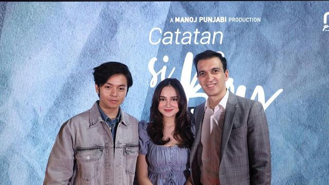 Dibintangi Angga Yunanda dan Syifa Hadju, Ini 7 Potret Pemain Film Catatan Si Boy