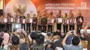 Unit Kerja Presiden Pembinaan Ideologi Pancasila (UKP-PIP) memberikan penghargaan Prestasi Penyelenggaraan Lebaran 2017 kepada 15 instansi pemerintah di Jakarta, Selasa (1/8). (Liputan6.com/Faizal Fanani)