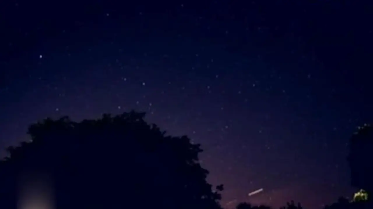 (lip6 Malam) Meteor