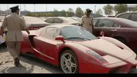 Ada banyak supercar teronggok di jalanan Dubai. (Foto: Autoevolution)