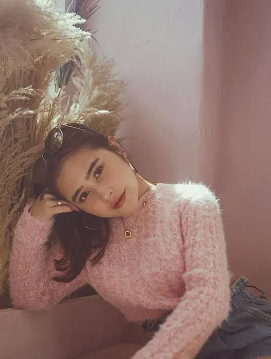 Prilly Latuconsina (Instagram/prillylatuconsina96)