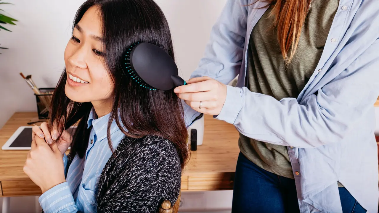9 Tips Merawat Rambut agar Tumbuh Lebih Cepat Tebal dan Kuat