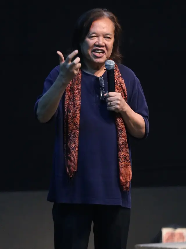 [Bintang] Arswendo Atmowiloto