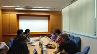 Pertemuan KNCI dengan Komisioner Badan Regulasi Telekomunikasi Indonesia (BRTI) Agung Harsoyo di kantor BRTI di Jakarta, Selasa (31/10/2017) kemarin. Liputan6.com/ Agustins Setyo Wardani