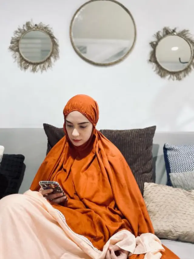 6 Potret Rumah Arya Saloka dan Putri Anne, Berkonsep Modern Minimalis