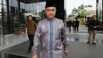 Mantan Wakil Ketua Banggar DPR Tamsil Linrung usai menjalani pemeriksaan di KPK, Jakarta, Rabu (4/7). Tamsil diperiksa sebagai saksi dua tersangka Irvanto Hendra Pambudi Cahyo dan mantan bos PT. Gunung Agung, Made Oka Masagung. (Merdeka.com/Dwi Narwoko)