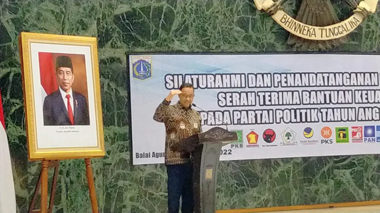 Gubernur DKI Jakarta Anies Baswedan melakukan serah terima bantuan dana hibah kepada 10 partai politik (parpol) 2022 dengan total anggaran sebesar Rp27,5 miliar.