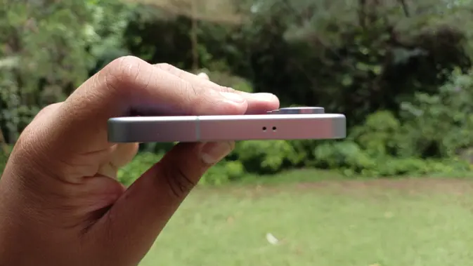 <p>Hands-on panorama (atas) Samsung Galaxy S25 FE. Oleh Matahari Kartika Purusakara/Liputan6.com</p>