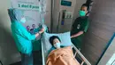 Bahkan, usai menjalani prosedur operasi laparoscopy, Citra mengungkapkan jika matanya sempat bengkak lantaran alergi obat nyeri. Meski begitu, dirinya tetap merasakan nyaman selama menjalani proses demi mendapatkan momongan. (Liputan6.com/IG/@citra_monica)