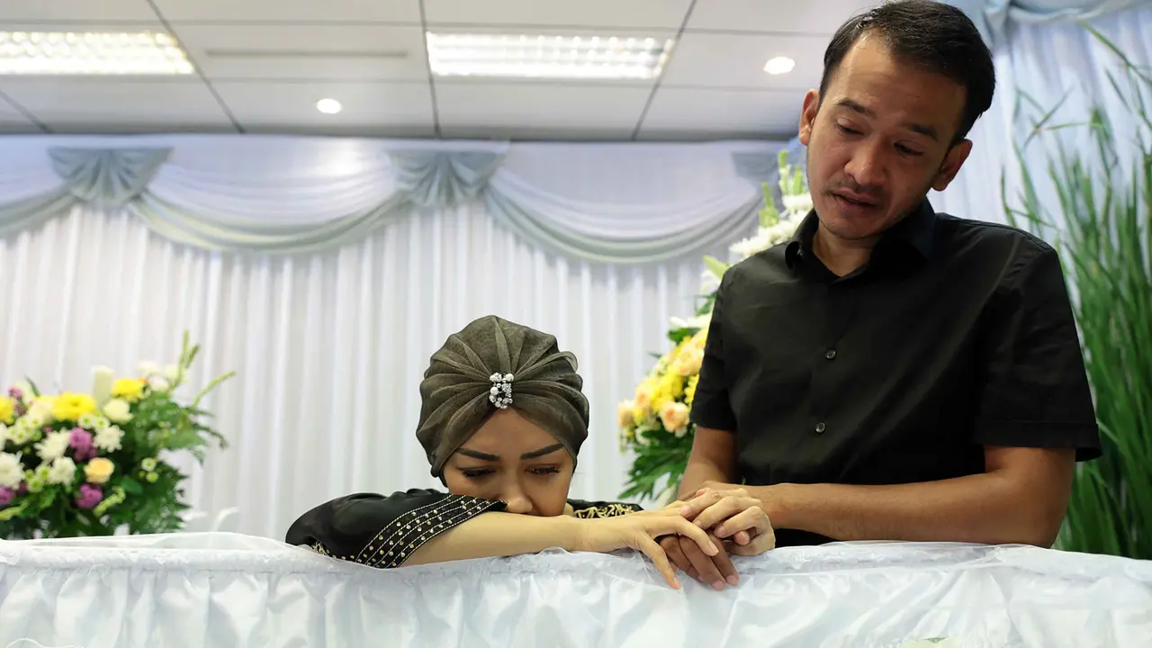 [Bintang] Ruben Onsu dan Julia Perez