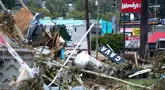 Kerusakan akibat badai di dekat Desa Biltmore setelah Badai Helene pada tanggal 28 September 2024 di Asheville, Carolina Utara. (Sean Rayford/GETTY IMAGES NORTH AMERICA/Getty Images via AFP)