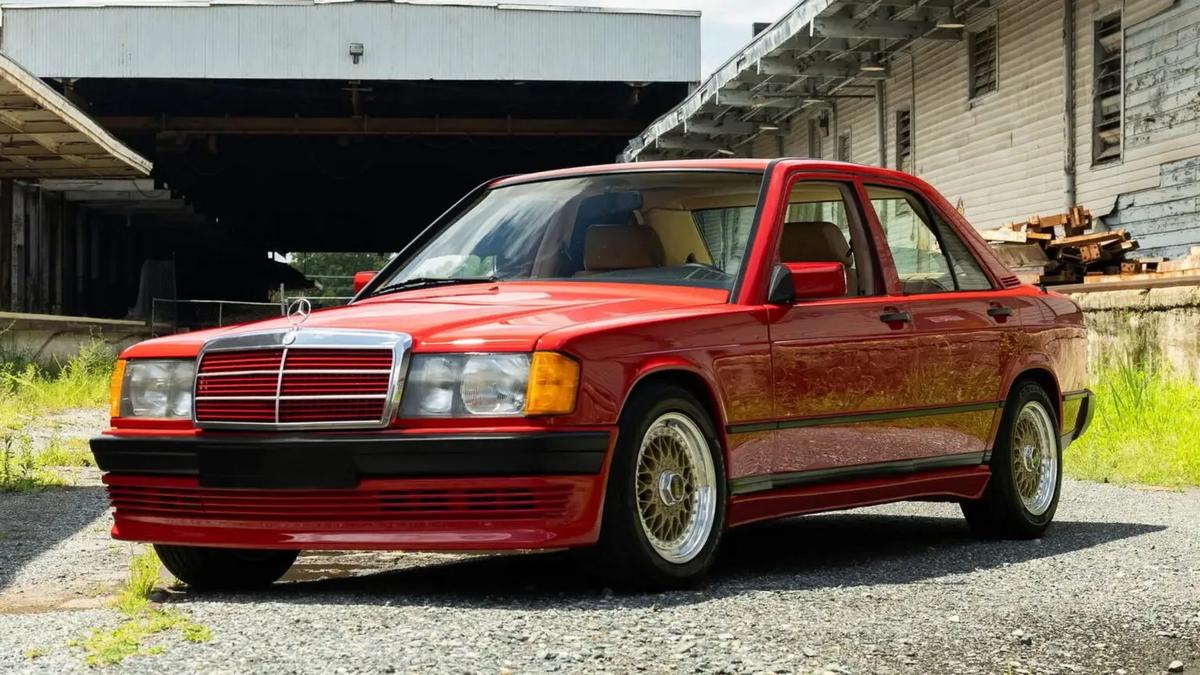 Cuma Satu di Dunia, Mercedes-Benz 190E Ini Punya Mesin Turbo Racikan Callaway