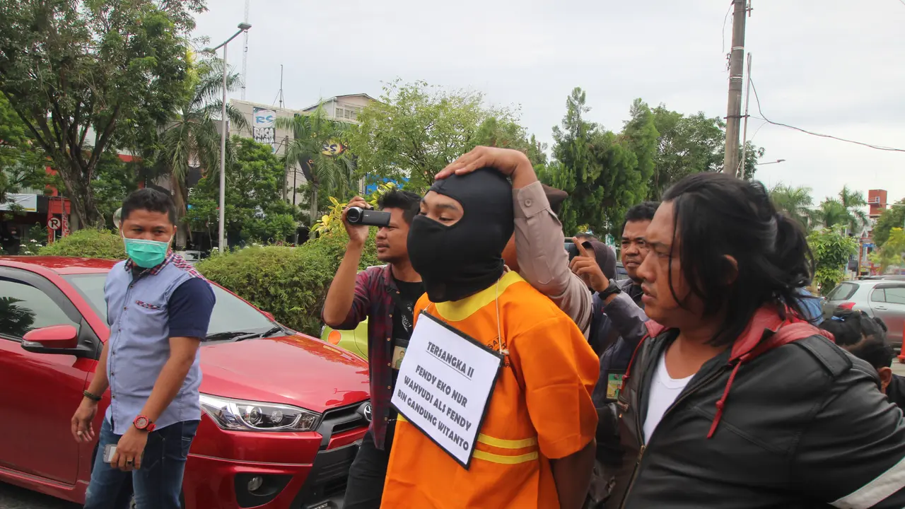 Hukuman Mati Bayangi Hidup Pembantai Keluarga Juragan Angkot 