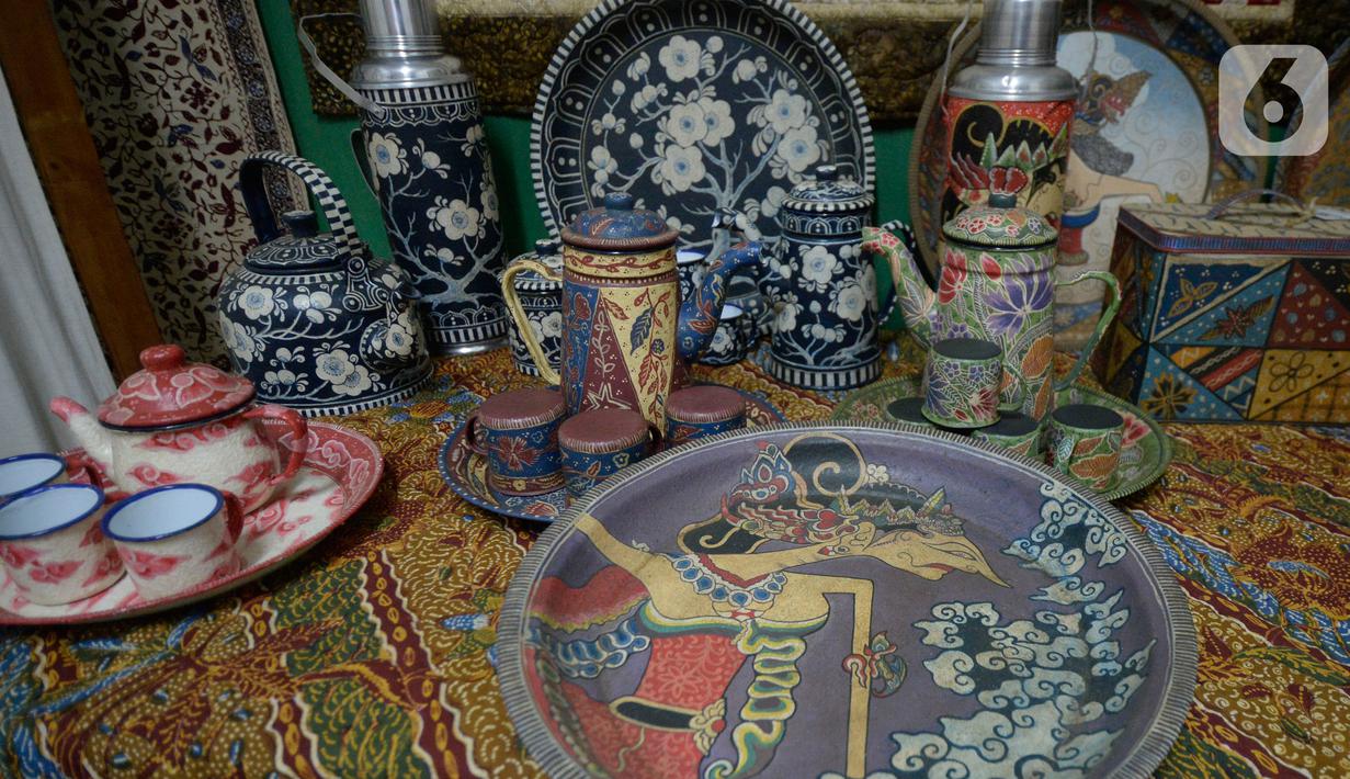 FOTO: Potret Perajin Lukis Batik Ketel - Bisnis Liputan6.com