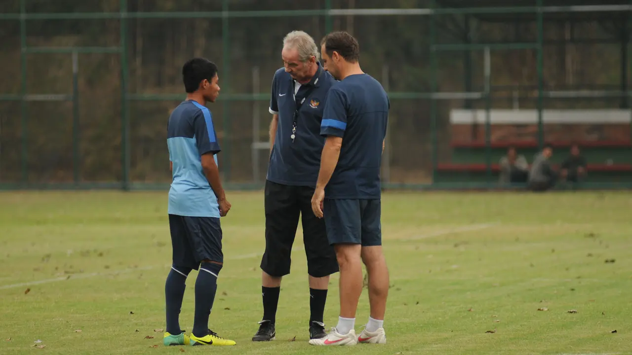 Evan Dimas Alfred Riedl dan Wolfgang Pikal