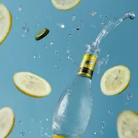 Bukan cara biasa, berikut cara membuka tutup botol hanya dengan menggunakan selembar kertas. (pexels.com/Tamara Velazquez).