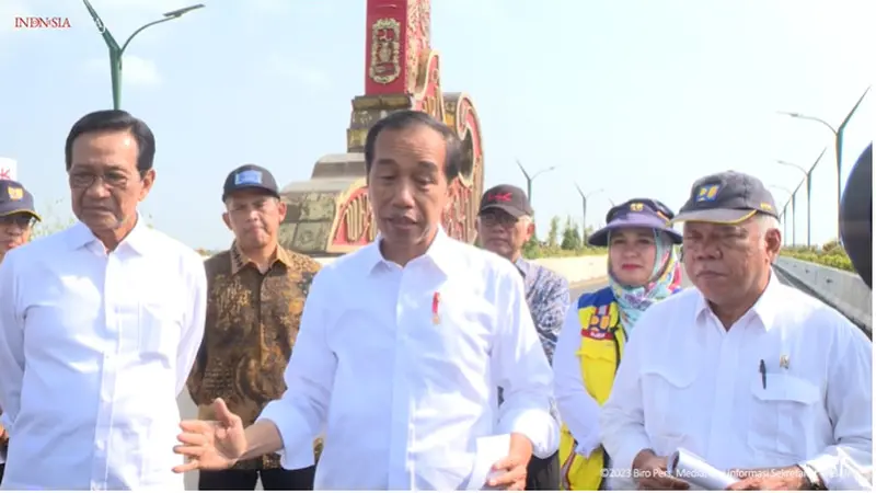 Presiden Joko Widodo (Jokowi) meresmikan Jembatan Kretek II, di Bantul DIY.