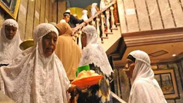 Mempebanyak istigfar kepada Allah