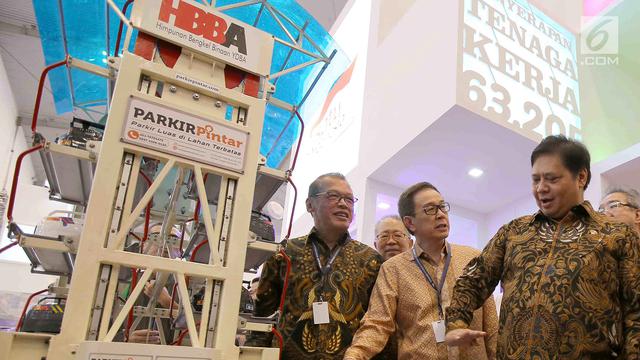 PHOTO: Menteri Perindustrian Resmi Buka GIIAS 2017