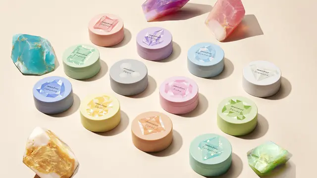 [Bintang] Bukan Sembarang Bedak Tabur, Brand Korea Ini Hadirkan Rangkaian No-Sebum Lucky Edition