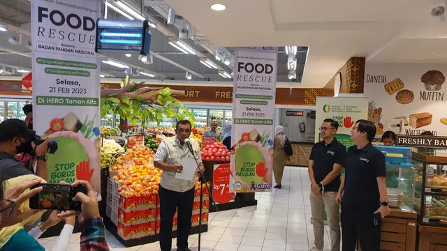 Badan Pangan Nasional (Bapanas) atau NFA bekerja sama dengan Hero Supermarket untuk mendistribusikan pangan yang tak terpakai ke daerah rawan pangan.