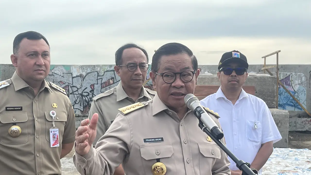 Rentan Banjir Rob, Pramono Minta Pembangunan Tanggul di Pesisir Jakarta Dilanjutkan