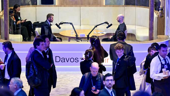 David Beckham di Davos: Mengunci Mulut Saat Nama Brooklyn Disebut