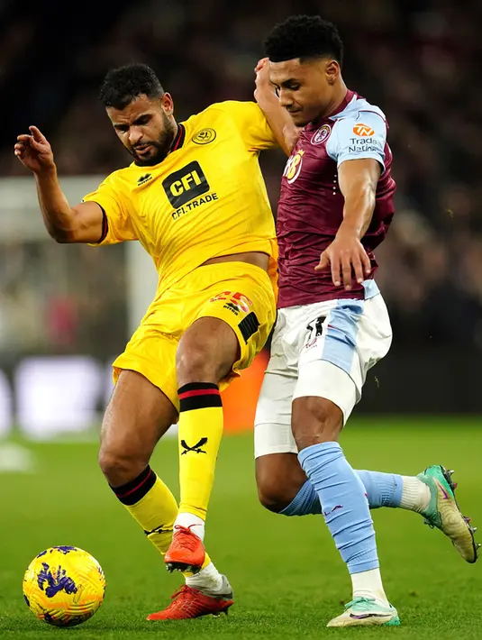 Aston Villa yang jadi kejutan di Premier League musim ini menyia-nyiakan kesempatan untuk menguasai puncak klasemen sementara setelah hanya mampu bermain imbang 1-1 lawan Sheffield United. (Nick Potts/PA via AP)