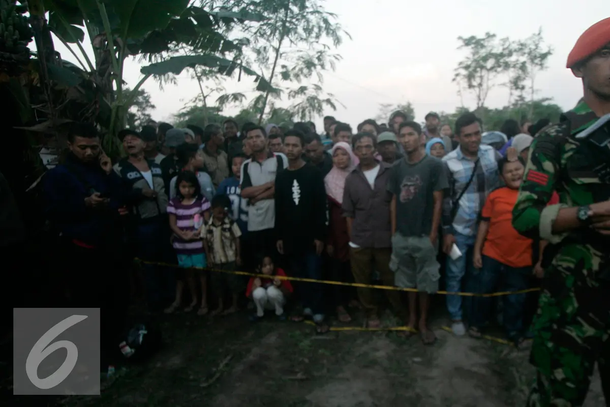 20160708- Helikopter Jatuh di Sleman- Boy Harjanto