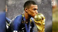 Kylian Mbappe berhasil mencuri perhatian penonton Piala Dunia 2018. Umur yang masih muda, dan prestasi yang luar biasa membuatnya ramai jadi perbincangan.