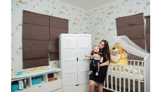 7 Potret Isi Rumah Celine Evangelista dan Stefan William, Elegan Penuh Corak (sumber: Instagram.com/celine_evangelista)