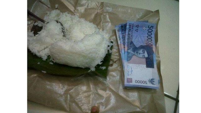 6 Potret Nasi Campur Lauk Nyeleneh Ini Cuma Ada di Indonesia