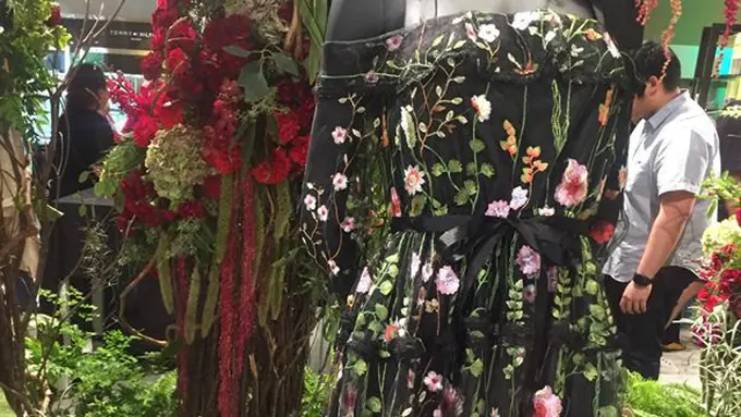 Central Anniversary Flower Extravaganza/copyright Vemale.com/Anisha