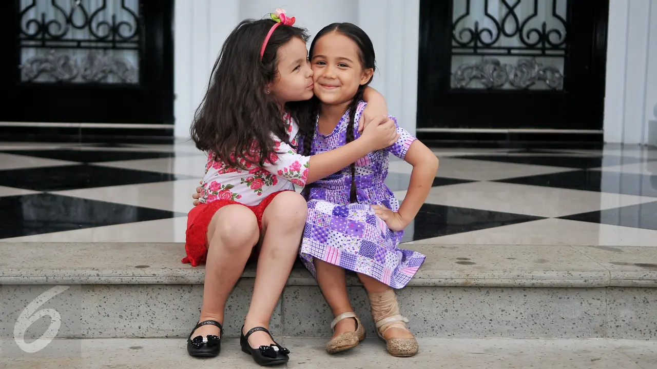20160207-Intip Keakraban Elif dan Tasya saat Sela Syuting Elif Indonesia