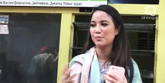 Chacha Frederica merasa jadi warga Jakarta seutuhnya saat naik ojek online.