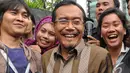 Suswono menyambut pertanyaan wartawan dengan santai. Proses tanya jawabpun berlangsung penuh keakraban, Jakarta, Kamis (30/10/2014). (Liputan6.com/Miftahul Hayat)