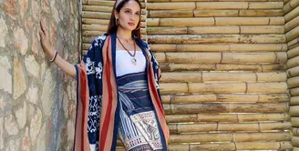 Beberapa tahun lalu, Cinta Laura sempat melebarkan sayapnya dengan berkarier di Amerika Serikat. Namun kini ia sudah memutuskan untuk melepasnya demi pulang ke Indonesia. (Instagram/claurakiehl)