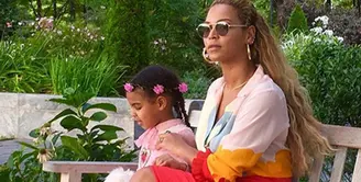 Bahagia bukan main ketika datang anggota keluarga baru di dalamnya. Beyonce dan Jay Z, baru saja dikaruniai anak kembarnya, seperti yang sudah dinantikannya sejak beberapa bulan belakangan ini. (Instagram/Beyonce)