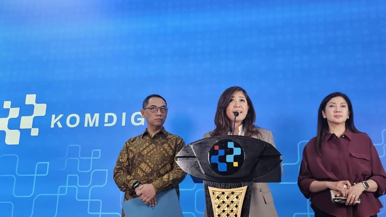 Menteri Komunikasi dan Digital Meutya Hafid menyampaikan perkembangan kepatuhan platform digital kepada ketentuan PP Tunas di Kantor Kementerian Komidigi, Jakarta Pusat, Kamis (9/4/2026) (ANTARA)