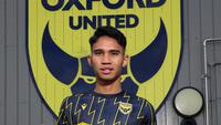Hari Senin (19/08/2024), bintang Timnas Indonesia, Marselino Ferdinan secara resmi diumumkan direkrut tim divisi EFL Championship, Oxford United. (X/Oxford United)