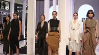 Sosok Perempuan Indonesia dalam Koleksi Fashion dari Eri