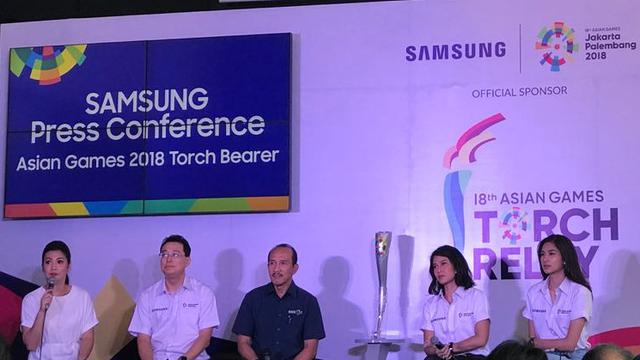 Dian Sastro dan Mikha Tambayong